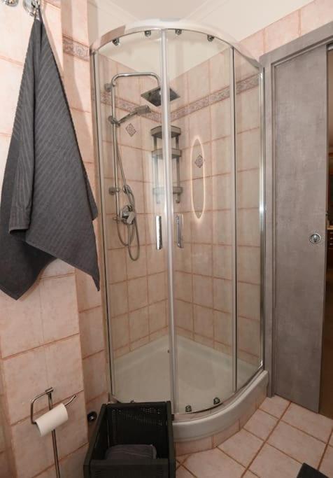 דירות ג'נצאנו די רומא A Casa Di Tina מראה חיצוני תמונה